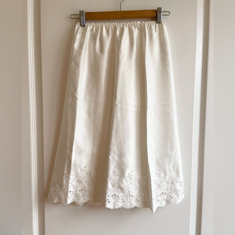 Marks & Spencer Cream A-Line Skirt with Eyelet Hem